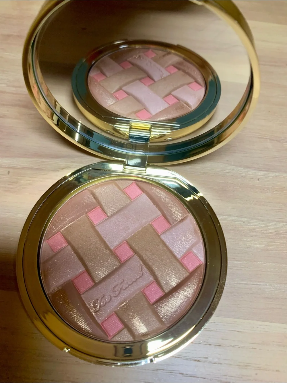 *DISCONTINUED RARE* TOO FACED SWEETIE PIE RADIANT MATTE BRONZER - Picture 2 of 5